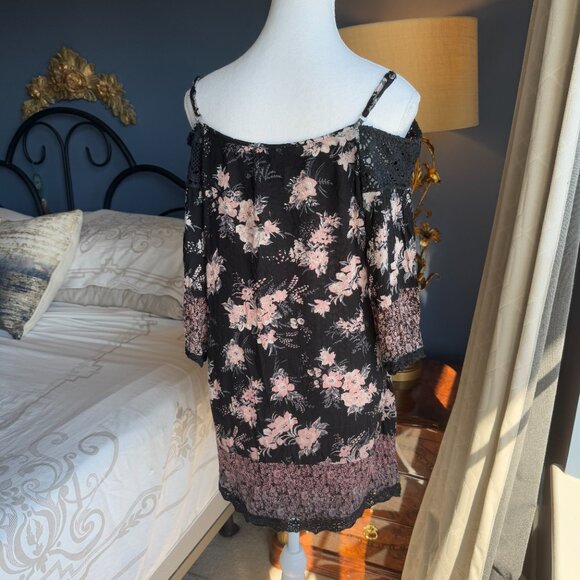 Angie Black Floral Lace Boho Mini Dress - Picture 6 of 9